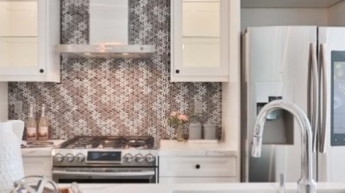 sidekix-media-1129786-unsplash-400x532